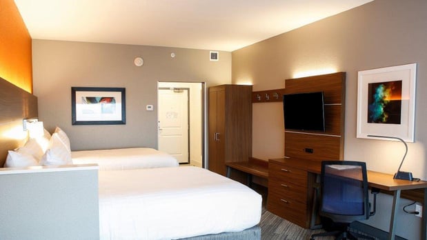 Images Holiday Inn Express & Suites Louisville Downtown by IHG
