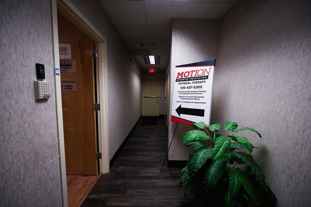 Images MOTION Sports Medicine - Franklin Square