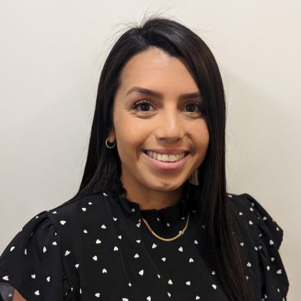 Images Julia Tipolt - State Farm Insurance Agent