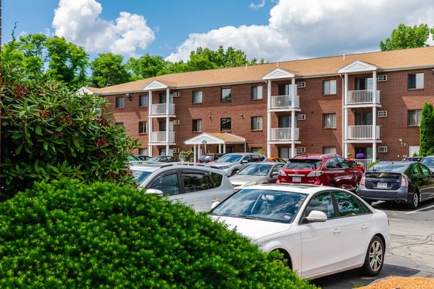 Images Westford Park Apartments