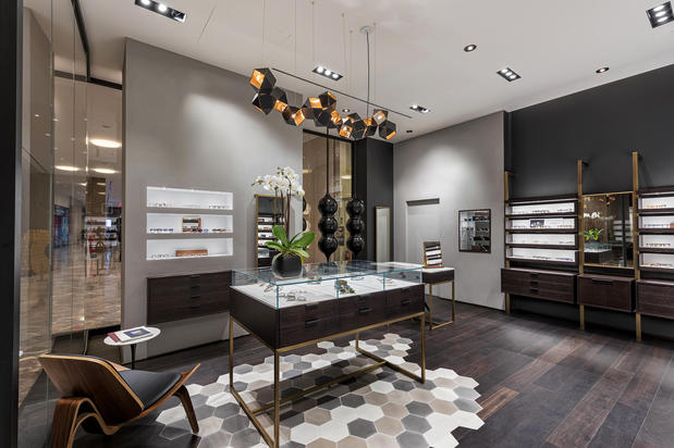 Images Oliver Peoples