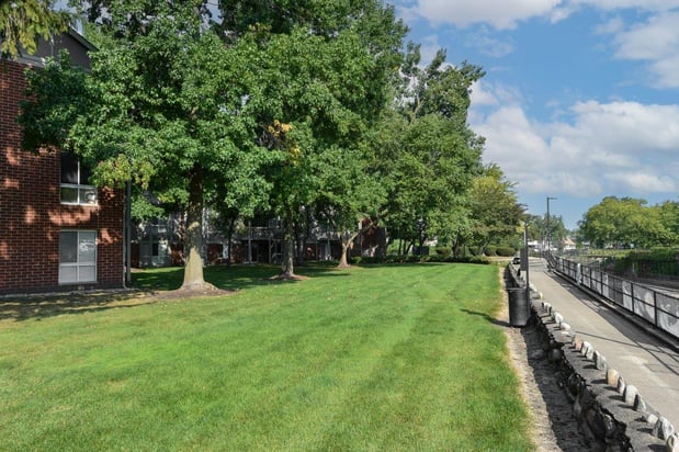 Images The Pointe at St. Joseph Apartment Homes