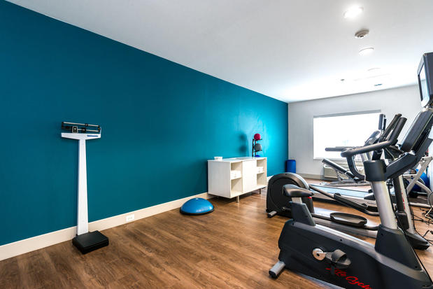 Images Holiday Inn Express & Suites Lagrange by IHG