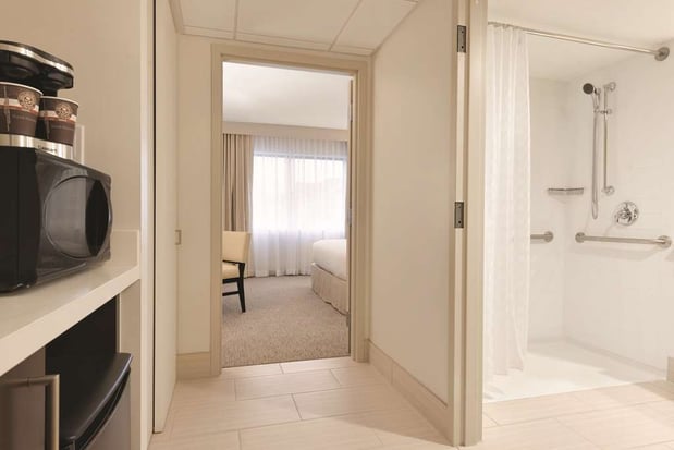 Images Embassy Suites by Hilton Milwaukee Brookfield