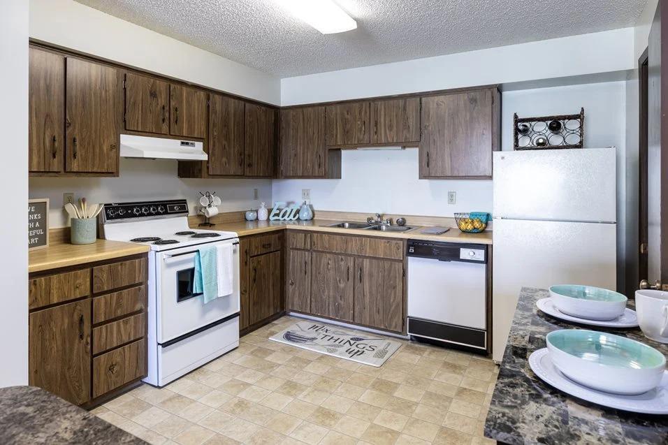 Kitchen cabinets and appliancesat Cloverset Valley Apartments, Missouri, 64114