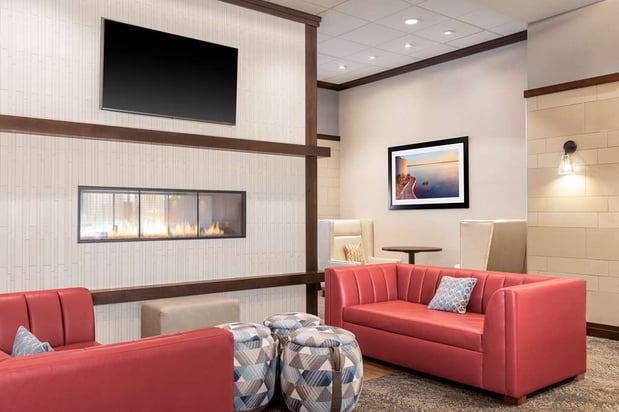 Images Hampton Inn & Suites Madison Downtown