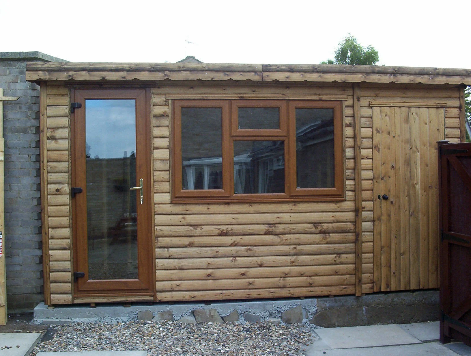 Images Herts Garden Buildings