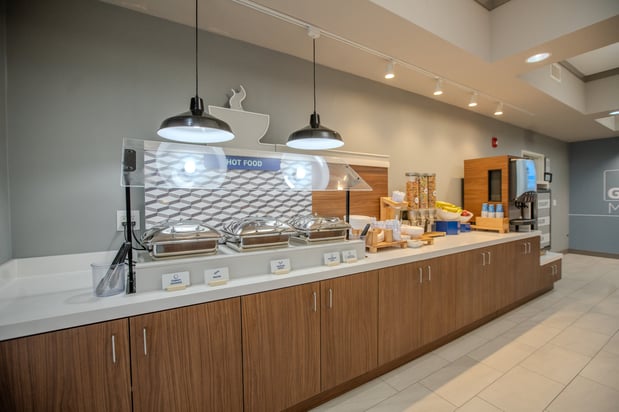 Images Holiday Inn Express & Suites Cleveland by IHG