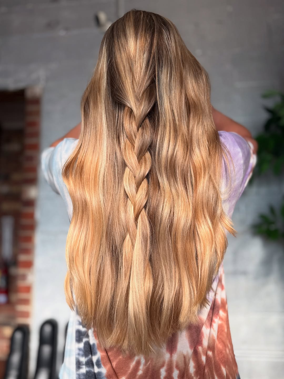 Professional Blonding Services in Youngstown, OH 