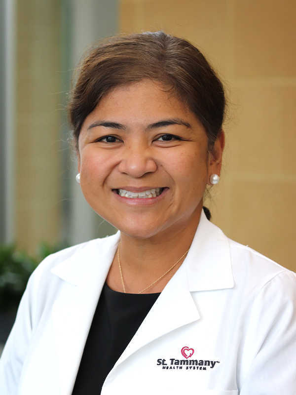 Headshot of Mae M. Dumlao, MD