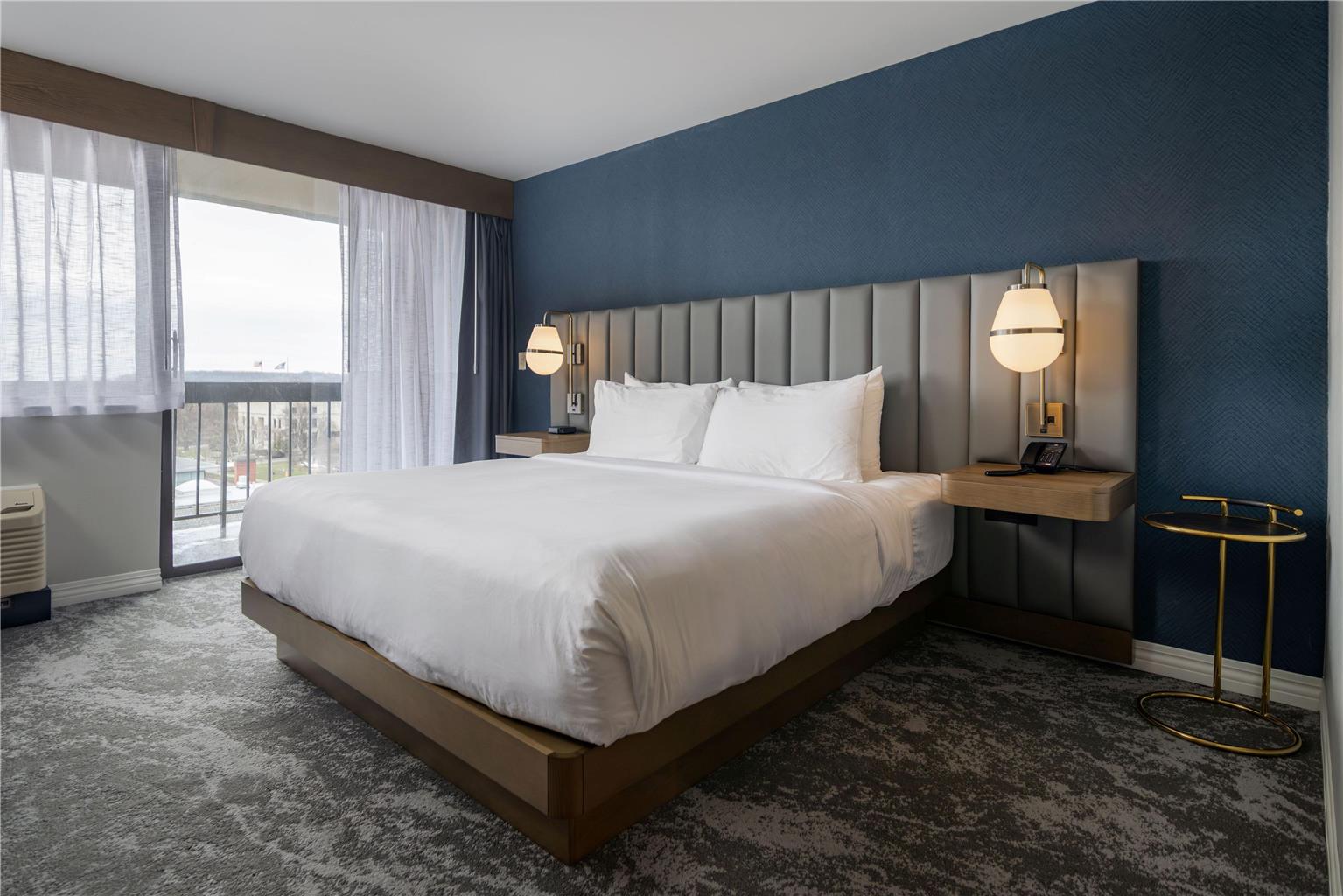 Guest room