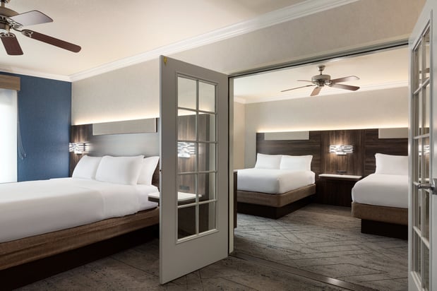 Images Holiday Inn Express & Suites Bakersfield Central by IHG