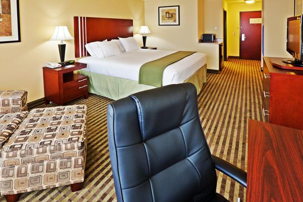 Images Holiday Inn Express & Suites Perry, an IHG Hotel