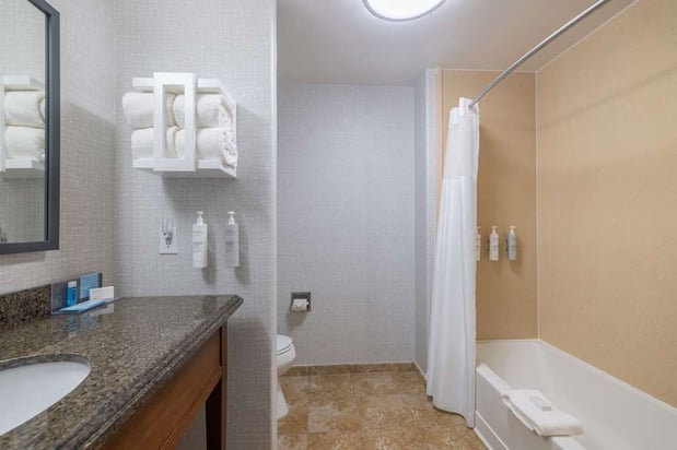 Images Hampton Inn & Suites Brenham