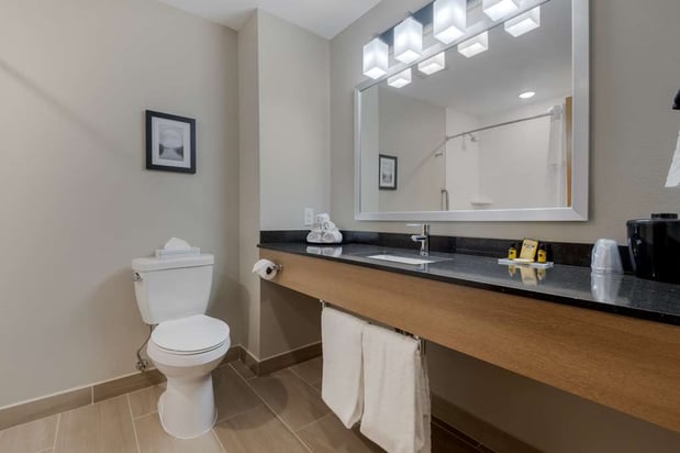 Images Best Western Plus Rumford Falls