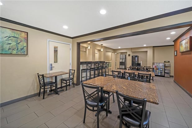 Images Best Western Plus Twin View Inn & Suites