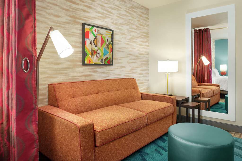 Guest room
