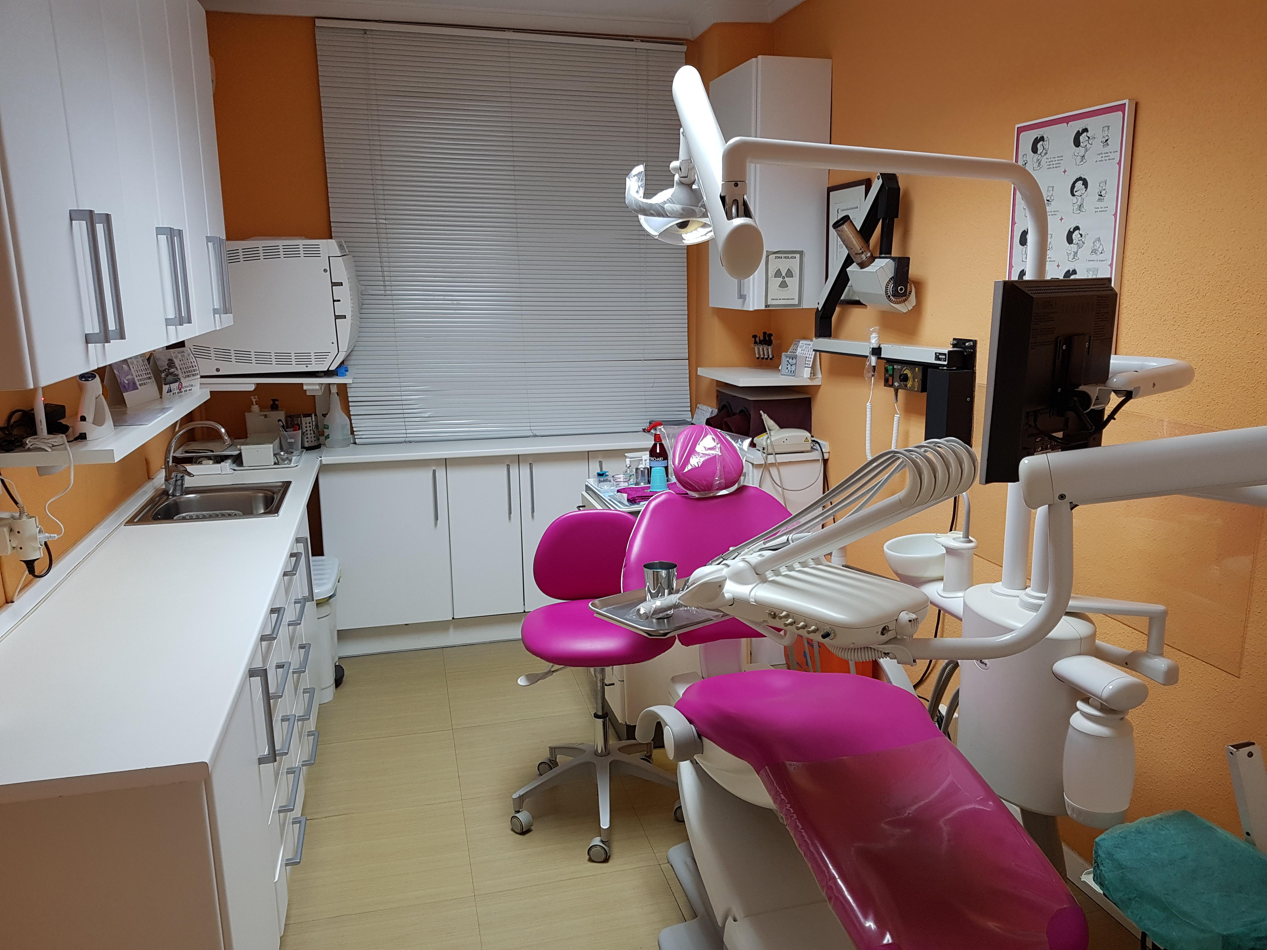 Images Clínicas Dentales Dres. Echeverría
