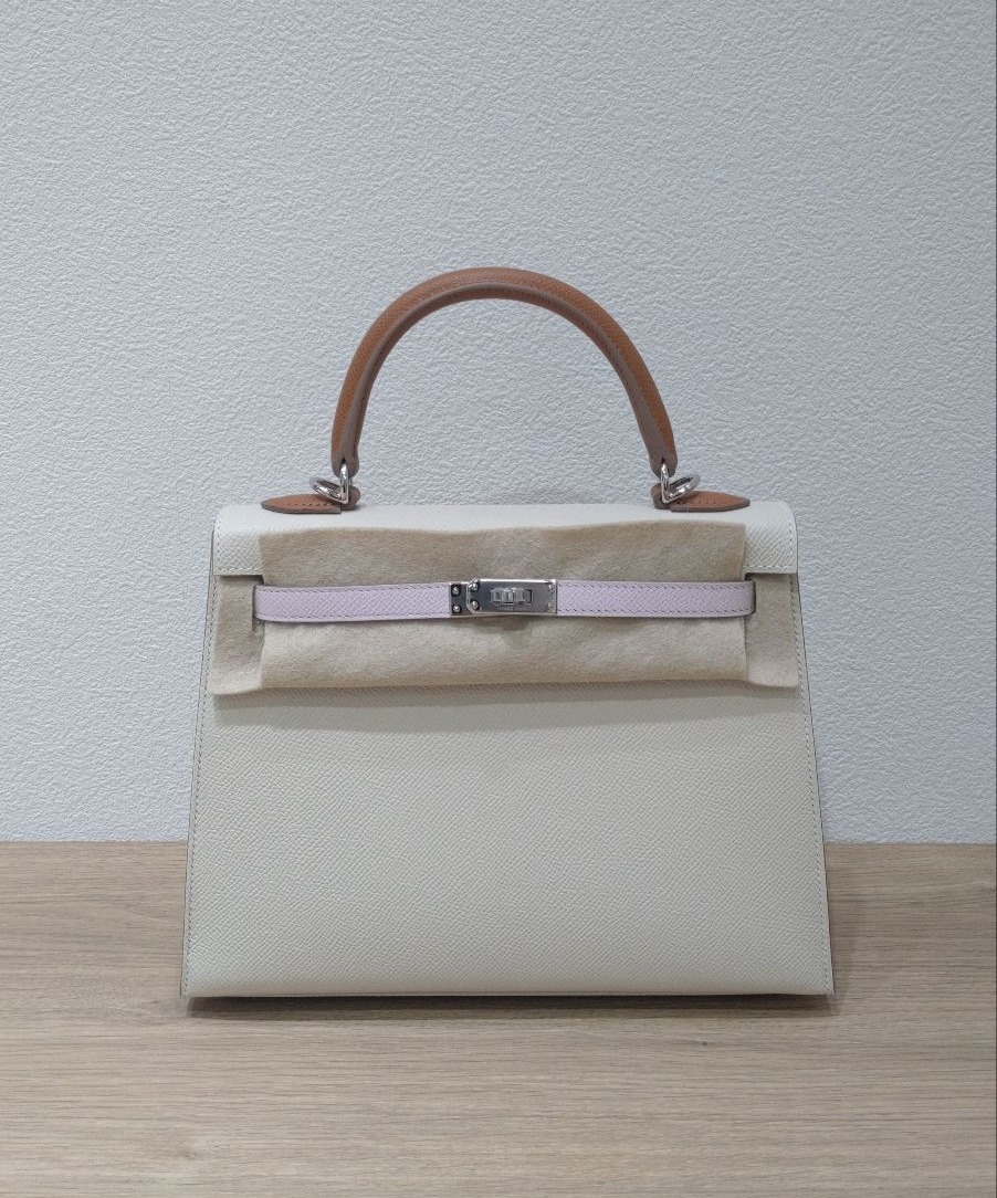 Images KOMEHYO（コメ兵）買取センターアミュプラザくまもと