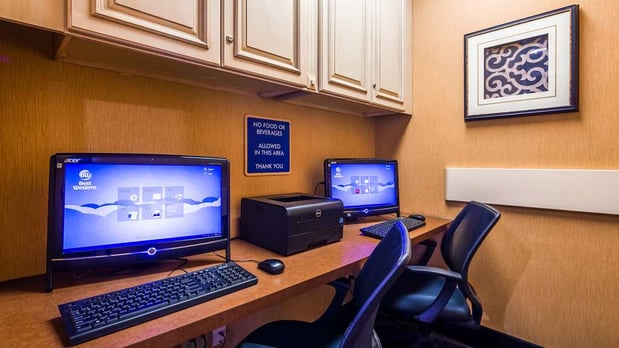 Images Best Western Plus Brandywine Inn & Suites