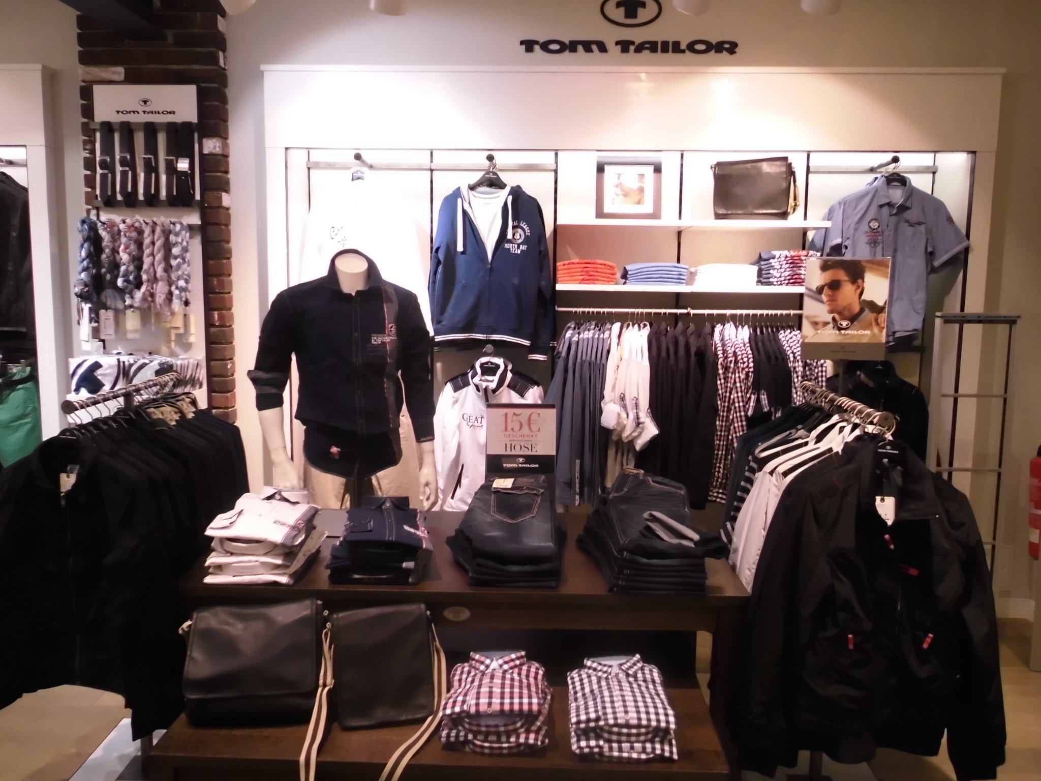 TOM TAILOR Store, Karl-Liebknecht-Str. 136 in Cottbus