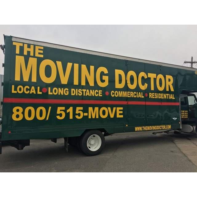The Moving Doctor Logo
