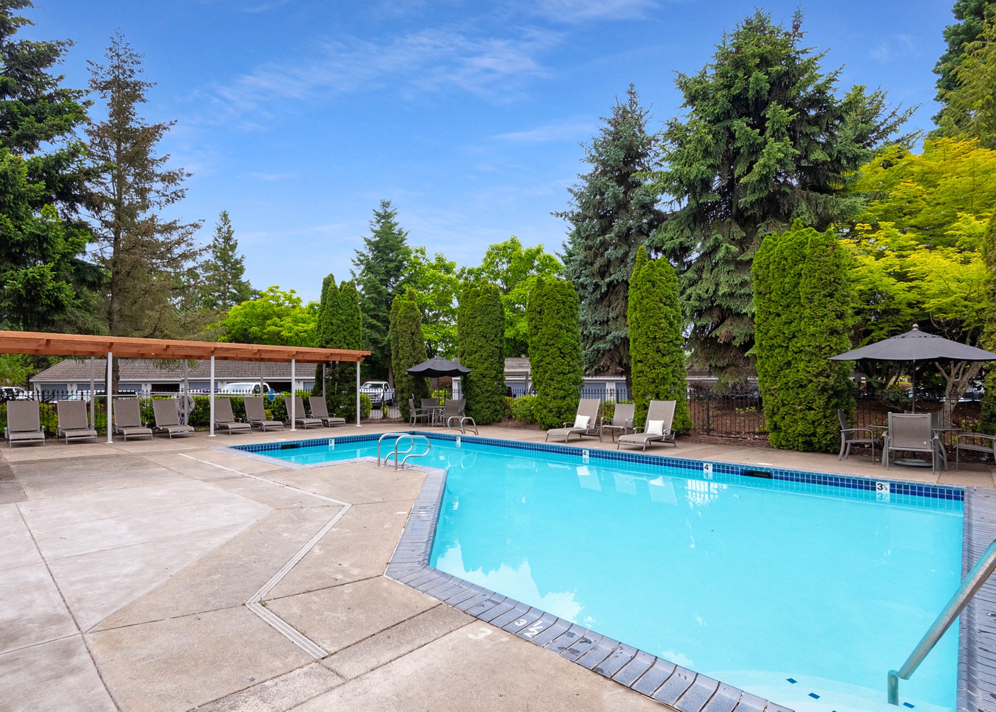 Sparkling Pool