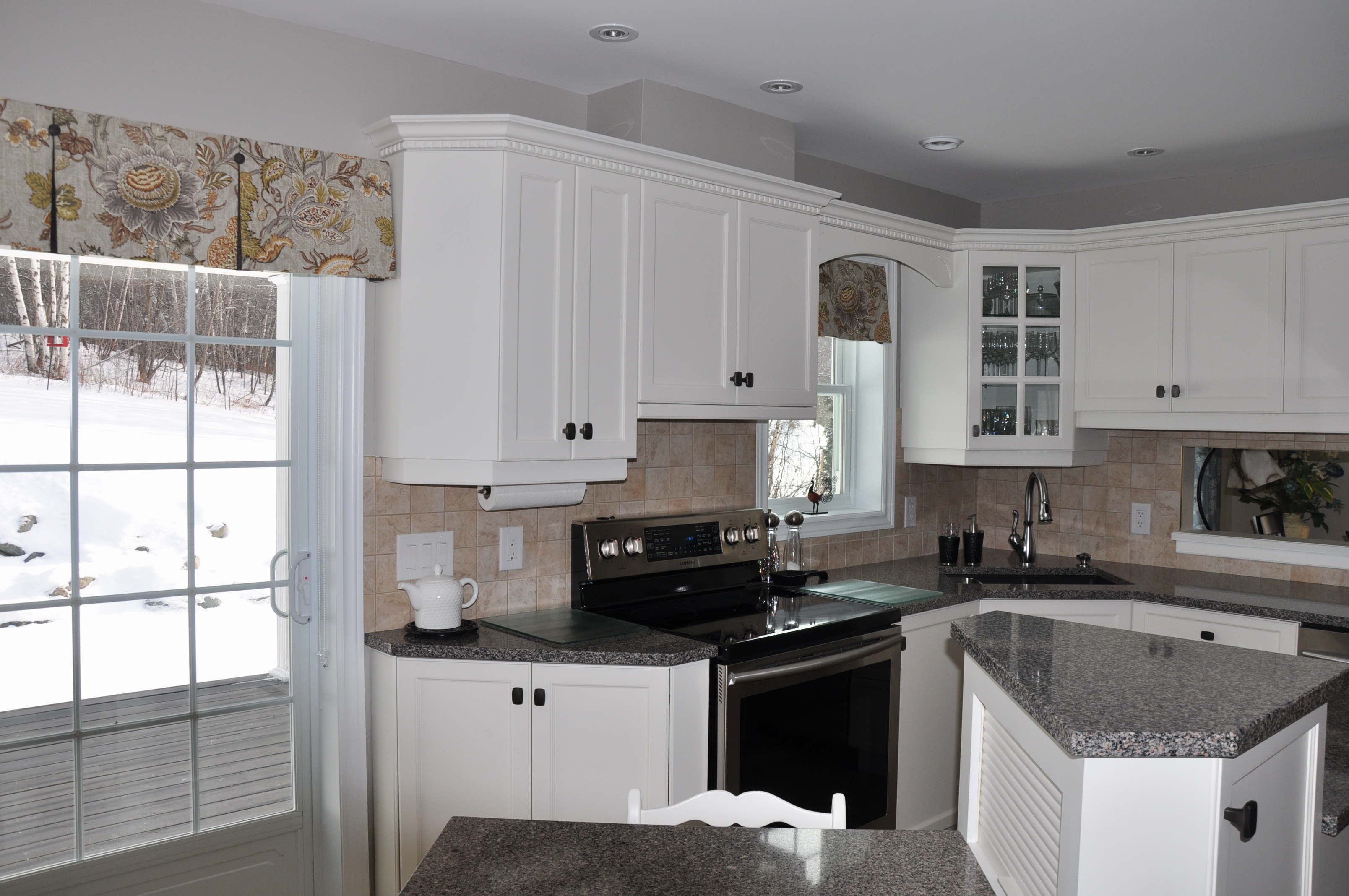 Images Finition Jaro | Spécialiste en relooking et rénovation de cuisines | Estrie