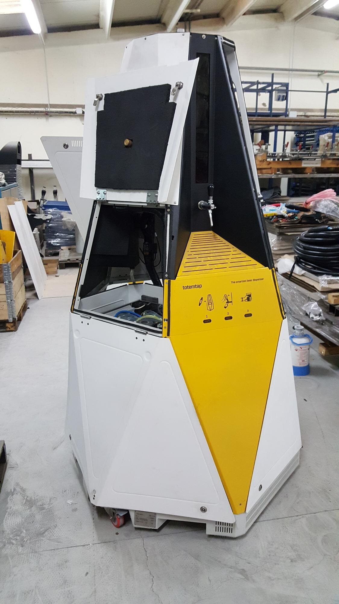 Images Install Beer  Alquiler de Grifos de Cerveza en Barcelona