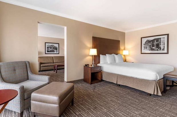 Images Best Western Plus Garden Court Inn