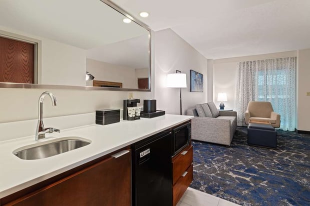 Images Embassy Suites by Hilton Tampa USF Near Busch Gardens