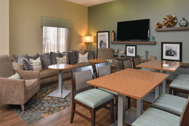 Images Hampton Inn closest to Universal Orlando