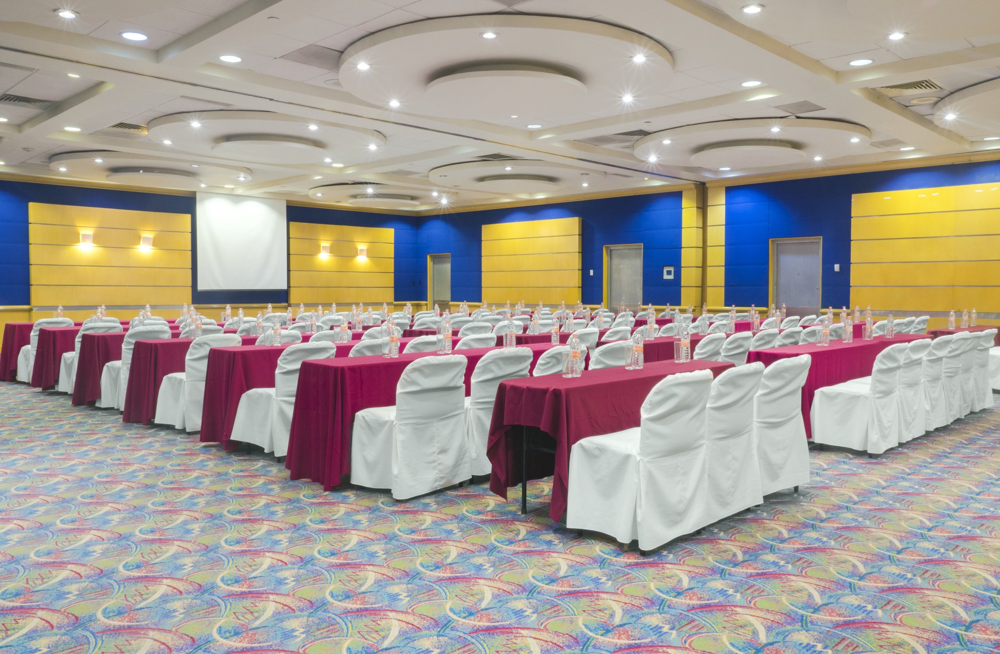 Images Holiday Inn Monterrey-Parque Fundidora by IHG
