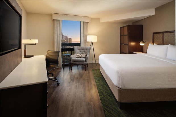 Images The DEXTRO Little Italy, BW Premier Collection