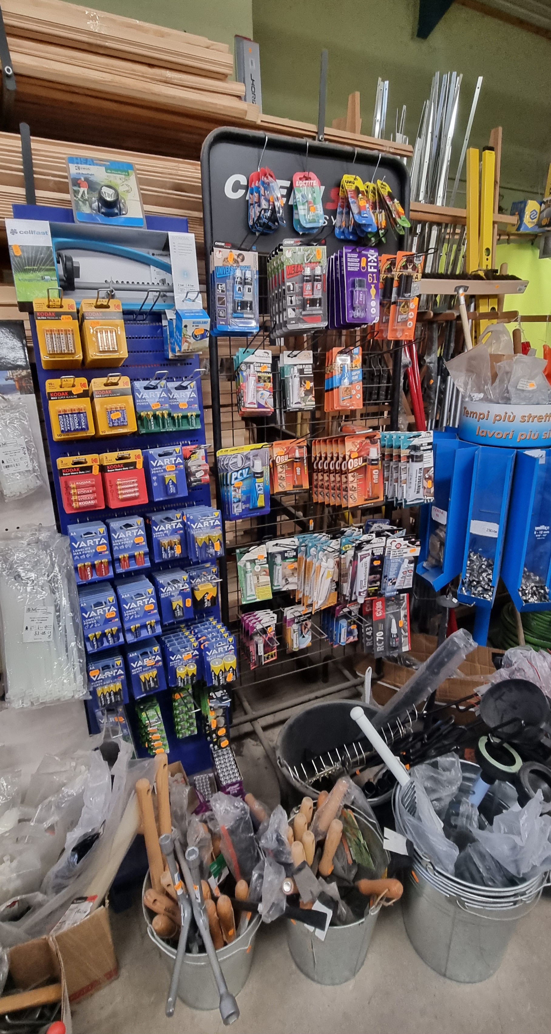 Images 100 Mester Barkácsbolt