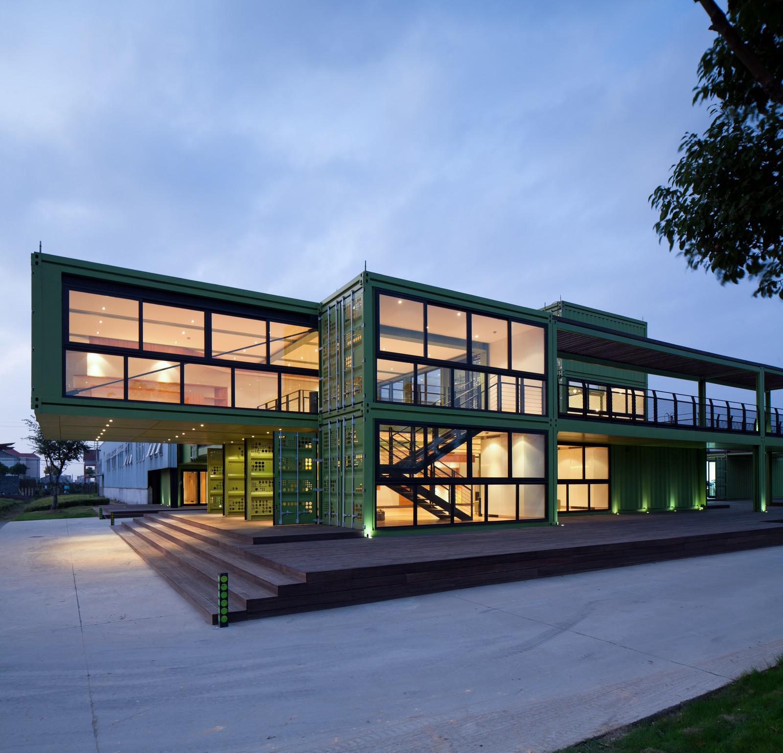 RAUMSYSTEME GROB, Gewerbering 4 in Brunnen