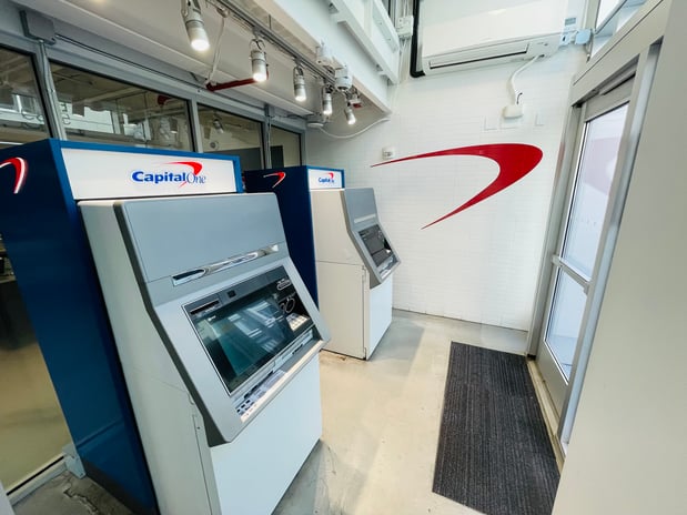 Images Capital One Café