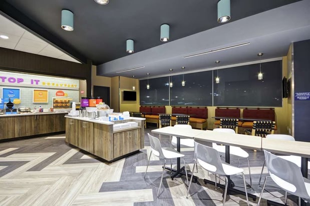 Images Tru by Hilton Sumter