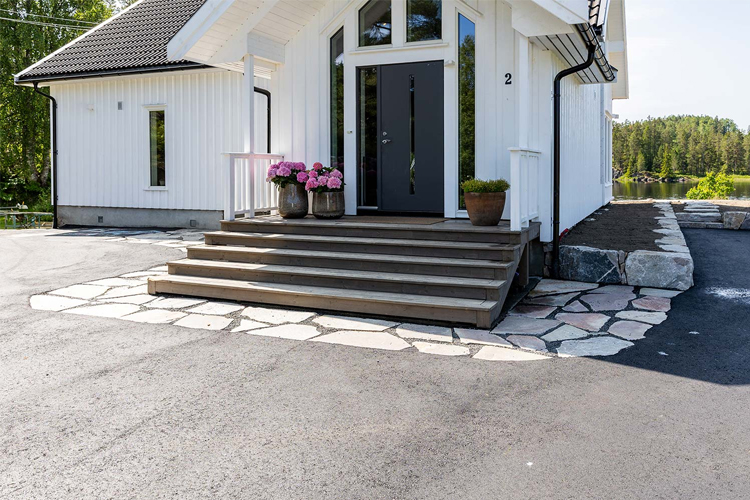 Images Oveland Utemiljø AS