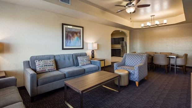 Images Best Western Plus Hill Country Suites