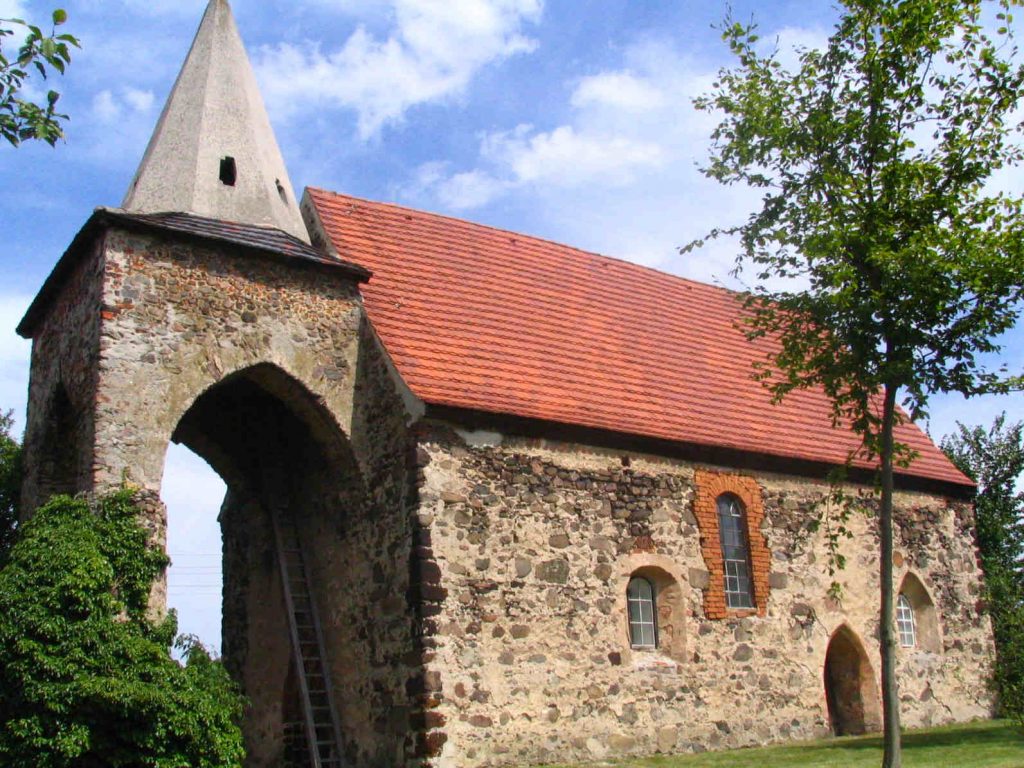 Kirche Walddrehna - Pfarrsprengel Gehren, Hauptstraße 30 in Heideblick