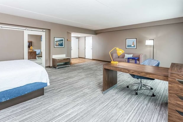 Images Hampton Inn & Suites Kittery-Portsmouth