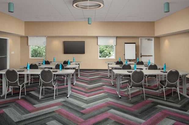 Images Tru by Hilton Orlando Convention Center Area