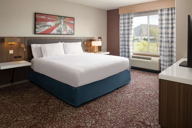Images Hilton Garden Inn Fontana