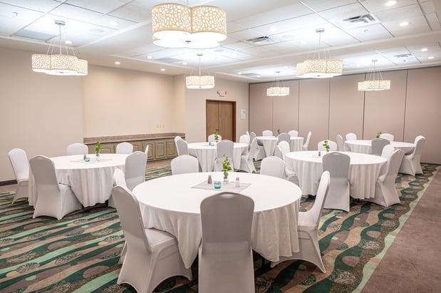 Images Holiday Inn Guin by IHG