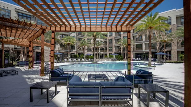 Images Barlow Apartments