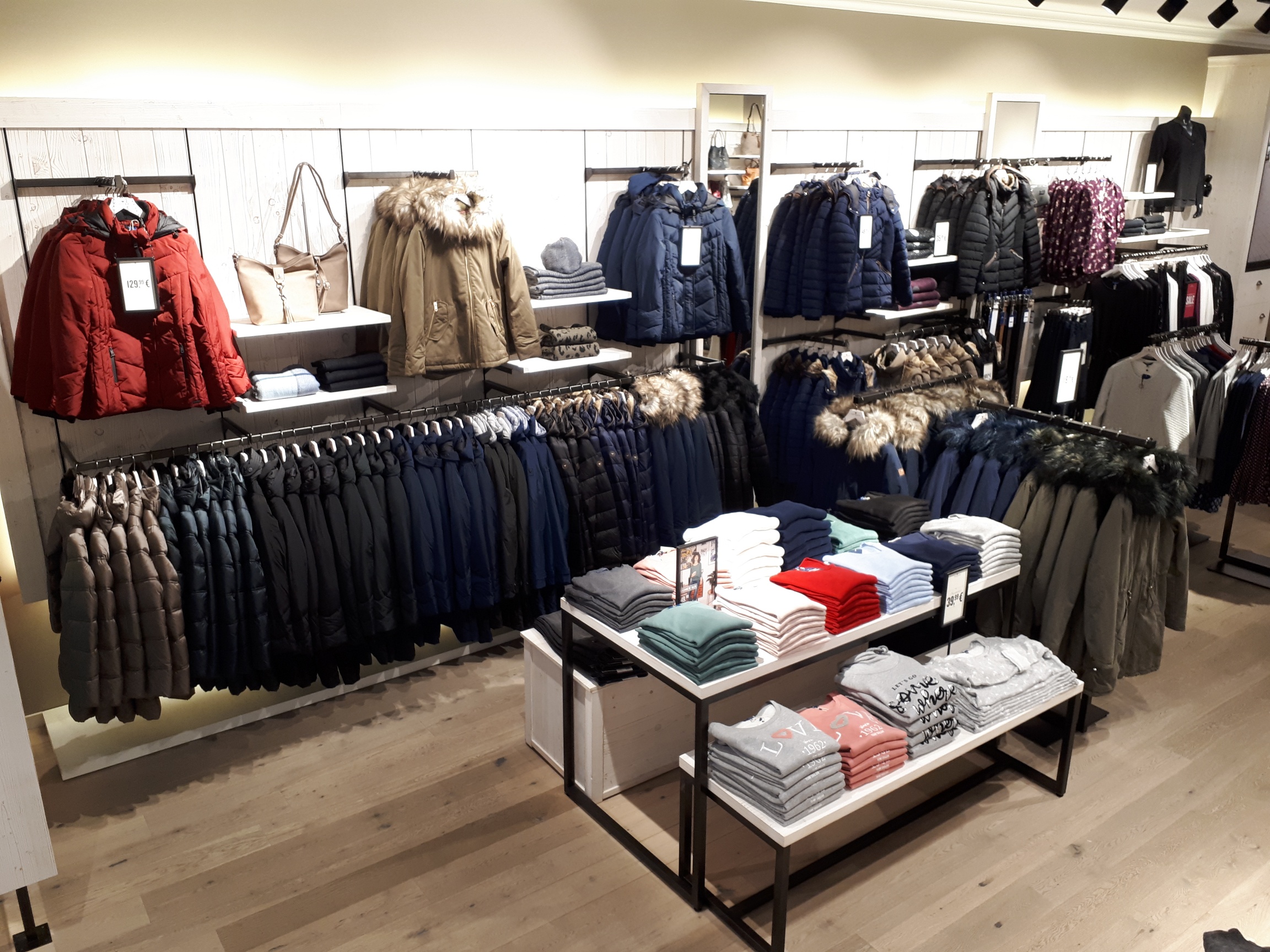 TOM TAILOR Store, Friedensstraße 1 in Weimar