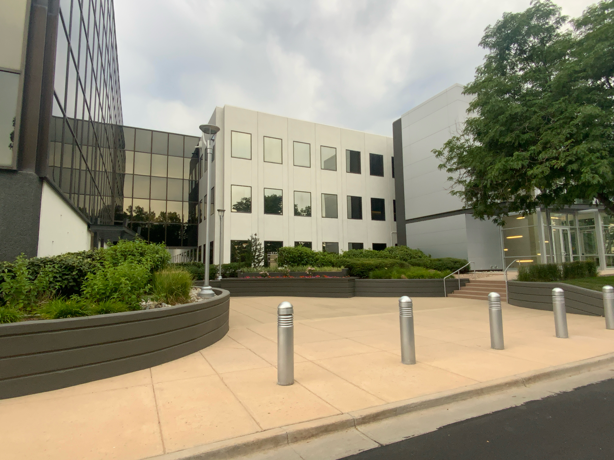 Office campus exterior repaint