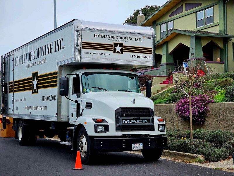Images Commander Moving Inc.