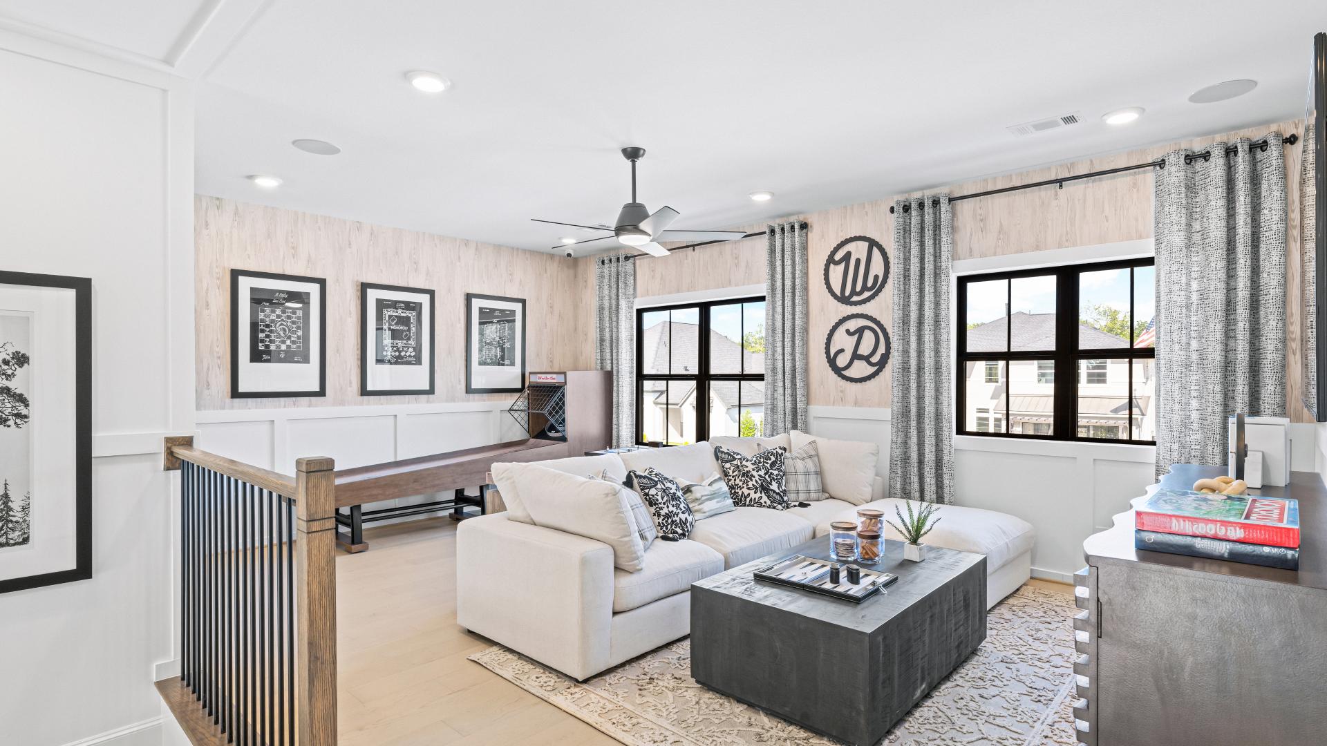 Flexible second-story loft